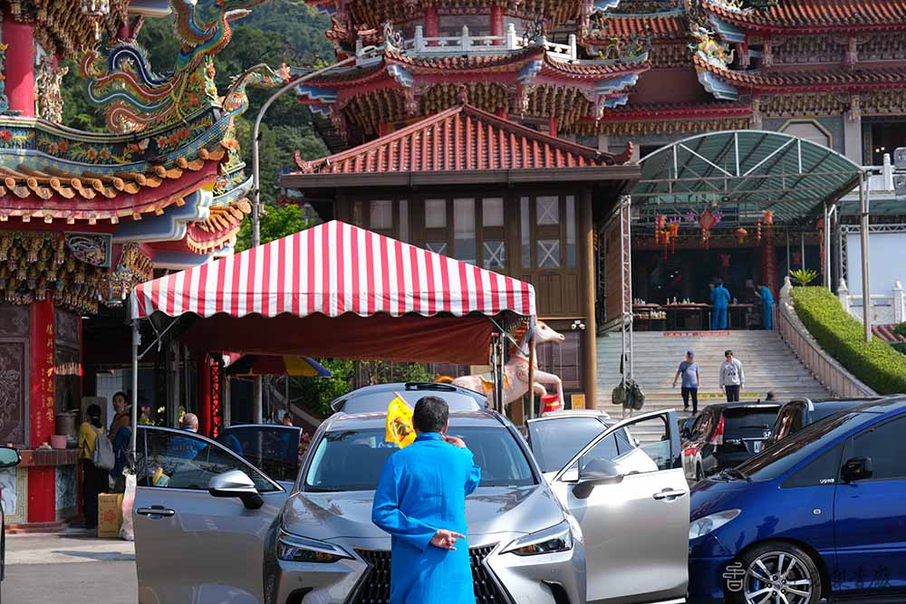 松山慈惠堂拜什麼？