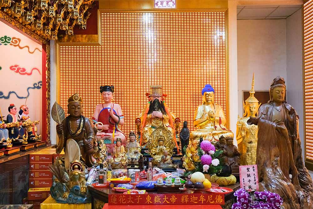 松山慈惠堂拜什麼？