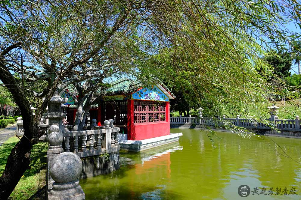 竹林山觀音寺求籤擲筊非常靈驗