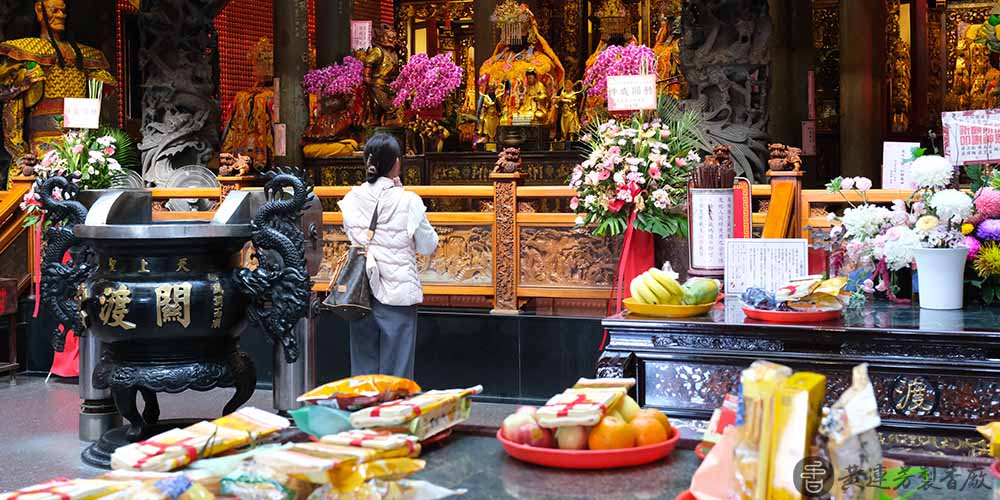 地藏王菩薩怎麼拜？