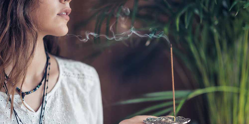 為什麼拜拜要燒香?